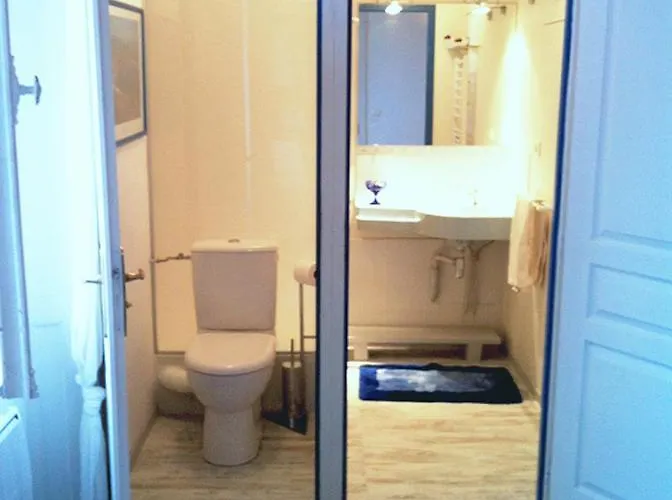 Apartament T2 A Pied De Sur Ancien Chic, Samedi A Samedi *