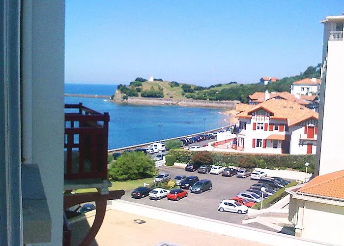 T2 A Pied De Sur Ancien Chic, Samedi A Samedi Apartament