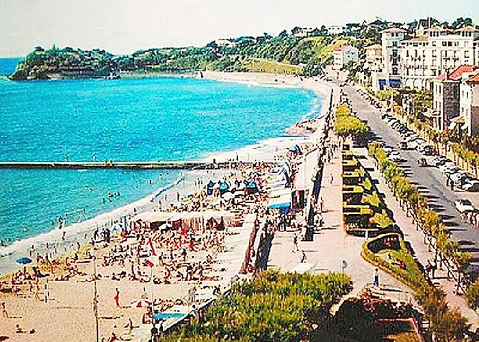 T2 A Pied De Sur Ancien Chic, Samedi A Samedi Apartament *