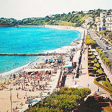 T2 A Pied De Sur Ancien Chic, Samedi A Samedi Apartment *