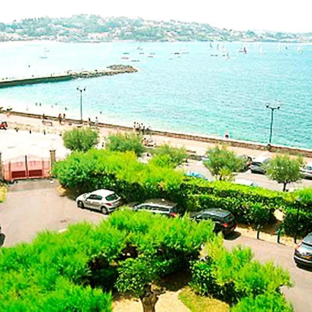 T2 A Pied De Sur Ancien Chic, Samedi A Samedi Apartment *