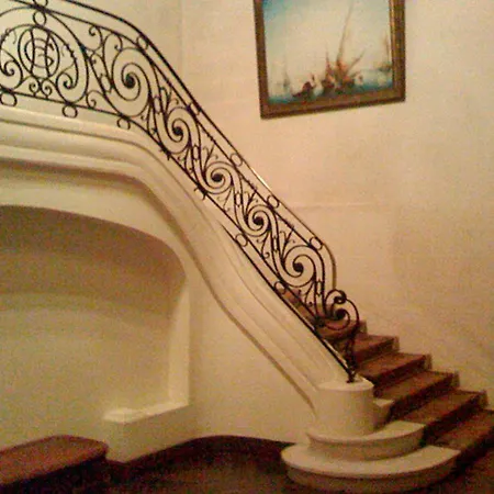 T2 A Pied De Sur Ancien Chic, Samedi A Samedi Apartment *